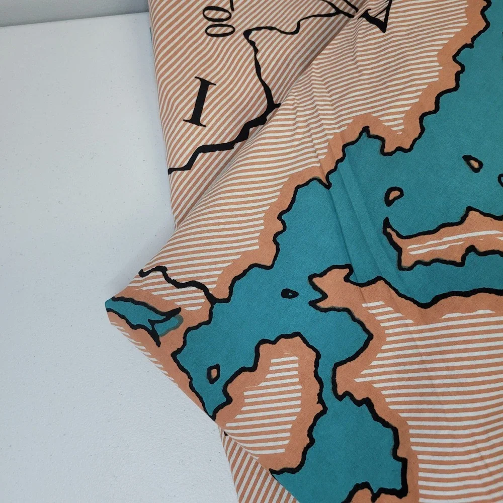 Urban Outfitters 4040 Locust World Map Tapestry Wall‎ Hanging Teal Pink 84X100